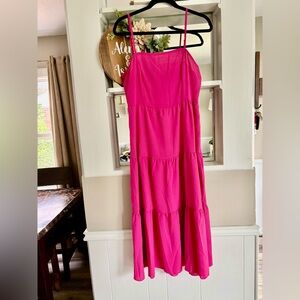 SOLD -❗️Vibrant Pink Sleeveless Dress ❗️